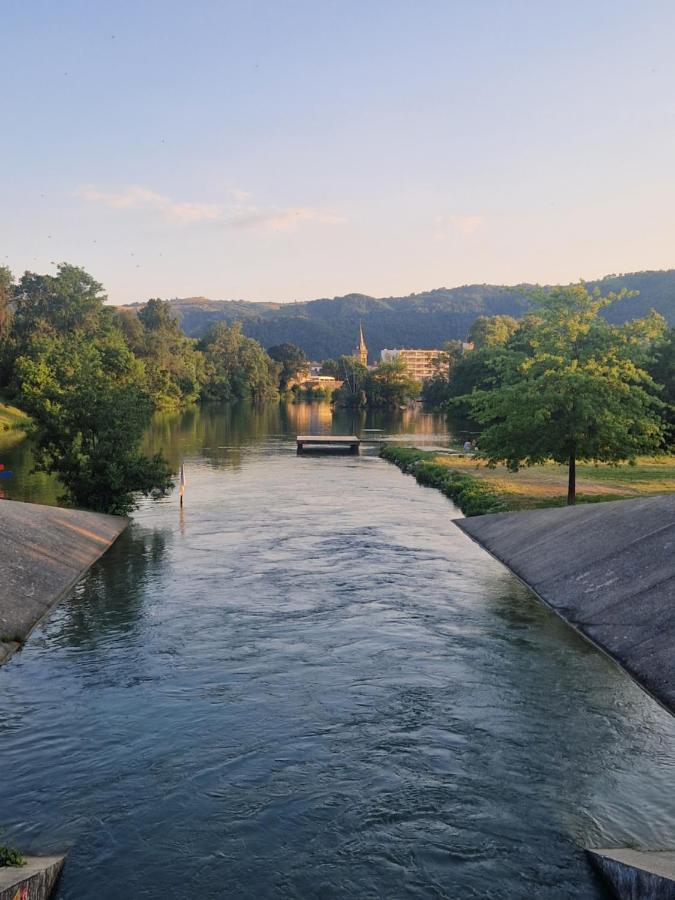 Residence De La Lone La Roche-de-Glun Екстер'єр фото